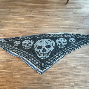 Alexander McQueen Triangle Modal Scarf